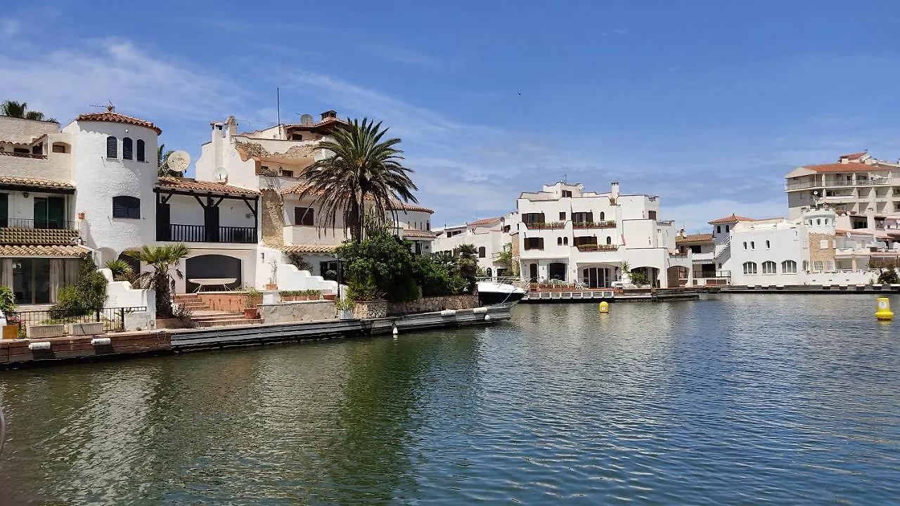 Apartamento Pattaya Cerca Del Mar Apartment Empuriabrava 0*,  Spain